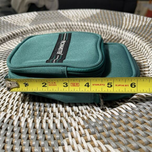 Vintage Promaster 300 Green Nylon Camera Bag with Original Tag NWT - Picture 9 of 11
